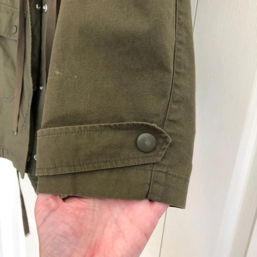 Piperlime Lightweight Hooded Jacket - Picture 8 of 11